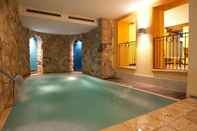 Swimming Pool Residence Le Grand Chalet
