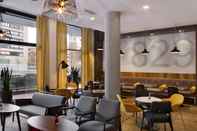 Bar, Cafe and Lounge Citadines Michel Hamburg
