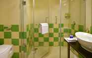 In-room Bathroom 4 Red Fox Hotel, Bhiwadi
