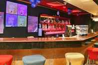 Bar, Cafe and Lounge The Peninsula Chittagong