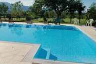 Swimming Pool Corte Tommasi Residence