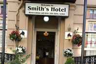 ภายนอกอาคาร Smiths Hotel