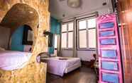 Kamar Tidur 4 Sunset Destination Hostel