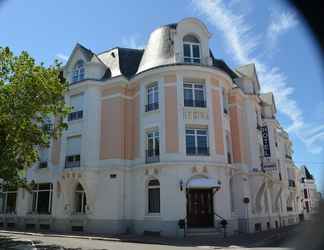 Exterior 2 Hôtel Régina