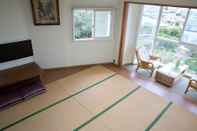 Bedroom Atami Red House
