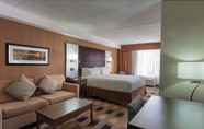 ห้องนอน 6 Holiday Inn Express & Suites Ottawa East - Orleans, an IHG Hotel