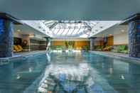 Swimming Pool CGH Résidences & Spas Le Napoléon