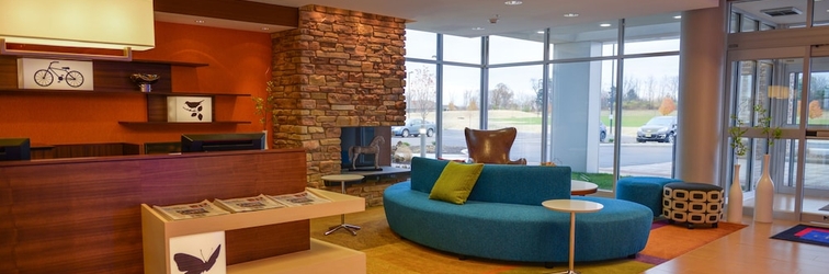 Lobby Fairfield Inn & Suites Canton South