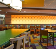 Restaurant 2 Fairfield Inn & Suites Canton South