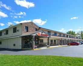 Exterior 4 Econo Lodge Rochester I-90 & I-390