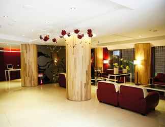 Lobi 2 Sparrow Hotel