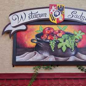 W Starym Sadzie 1, Hotel Krzyki