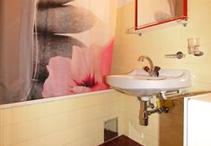 Others 4 Opera Wien in Wien With 2 Bedrooms and 3 Bathrooms