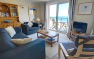 Lain-lain 2 Flat 31 Clifton Court Croyde