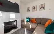 Others 4 Two Bedroom Apartment in Dartford