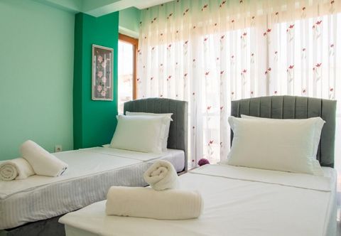 Others Flat With Great View and Central Location in Konak