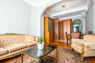 Others 4 Captivating and Central Flat With Balcony in Sisli
