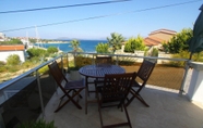 Others 2 Vibrant Flat With Sea View Near Sea in Cesme