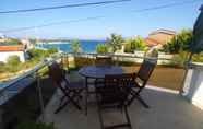 Others 2 Vibrant Flat With Sea View Near Sea in Cesme
