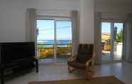 Khác 5 Vibrant Flat With Sea View Near Sea in Cesme