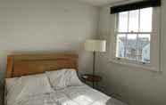 อื่นๆ 3 Bright 1 Bedroom Apartment in Hackney Near Colombia Road