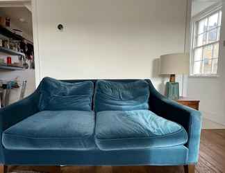 Others 2 Bright 1 Bedroom Apartment in Hackney Near Colombia Road