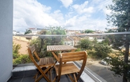 Others 3 Modern and Central Flat With Balcony in Maltepe