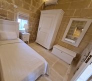 Others 6 Farmhouse Villa in Gozo With Large Pool & Garden