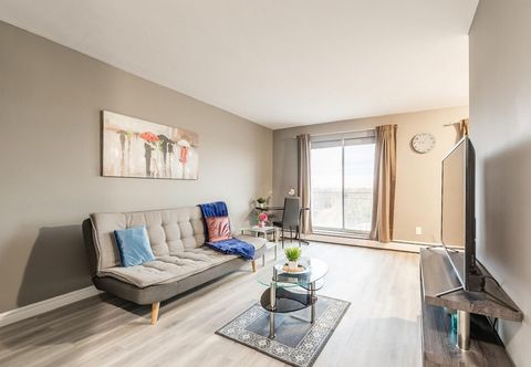 Others Cozy 1BR Apt w King Bed - Close to Downtown