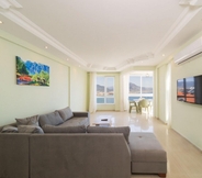 Others 4 Flat With Sea View and Balcony in Alanya