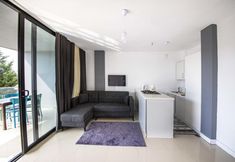 Others 7 Comfy Villa With Shared Pool and Gym in Milas