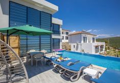 Lainnya 4 Triplex Villa With Sauna Pool and Sea View in Kas