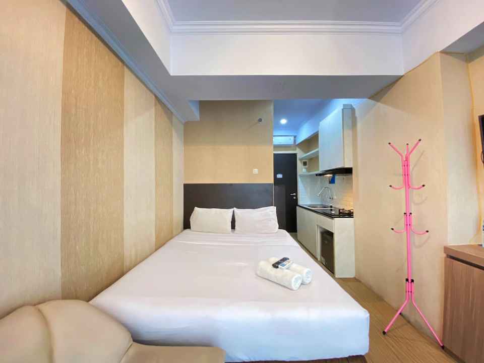 Room rate Best Location Studio At Grand Asia Afrika Apartment, Asia