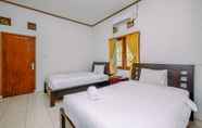 Others 5 Big And Comfy Studio At Graha Wishnu Guest House