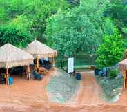 Khác 3 Son's Guadalupe Glamping Tent F