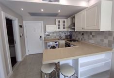 Others 3 Comfy Residence