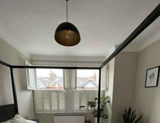 Others 2 Gorgeous 3 Bedroom Home in Quaint Southfields