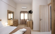 อื่นๆ 4 Aretousa apt Cosy Stay Just 20m From the Beach