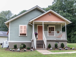 Khác 4 Clemson Memorabilia House