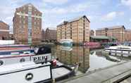 Others 3 Elliot Oliver - Stylish Loft Style 2 Bedroom Apartment With Parking