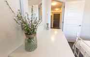 Others 7 Newly Renovated Condo w Prking Near UNB Patio