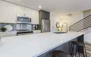 Others 4 Luxurious 3 Bedroom Brand NEW Town House