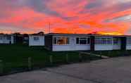 Khác 5 2-bed Chalet in California Sands Great Yarmouth