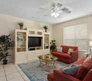 Others 3 Two Bedroom Condo - Short Walk to the Beach