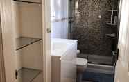 Others 6 Bungalow by the Beach, Sleeps 6, Snowdonia, Wales