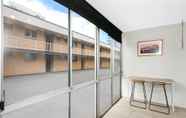 Others 3 Bright 2 Bedroom Apartment in Burleigh Beach