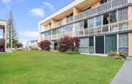 Others 6 Bright 2 Bedroom Apartment in Burleigh Beach