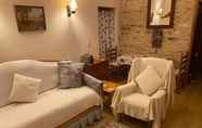 Others 5 Cosy Country 2 Bedroom Gr 2 Cottage