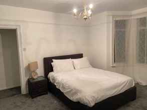 Khác 4 Charming 2-bed Apartment in Brentwood Free Parking