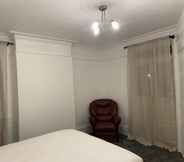 Others 7 Charming 2-bed Apartment in Brentwood Free Parking